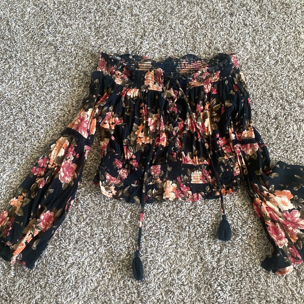 Womens crop top bell sleeves